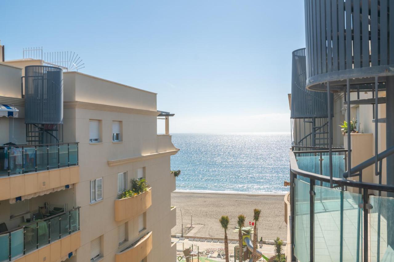 Atico 2 Terrazas Junto Al Mar By Rent Me Apartamento Estepona Exterior foto