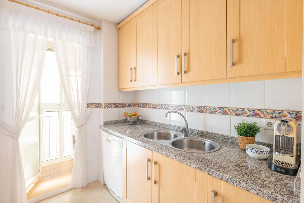 Atico 2 Terrazas Junto Al Mar By Rent Me Apartamento Estepona Exterior foto