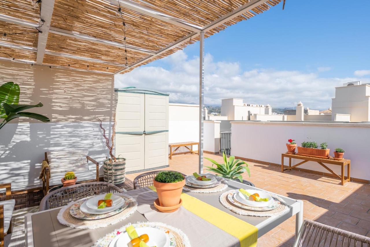 Atico 2 Terrazas Junto Al Mar By Rent Me Apartamento Estepona Exterior foto